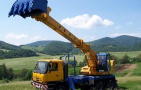 Экскаватор-планировщик пользуется популярностью в строительстве, сельском хозяйстве, дорожных работах. Предлагаем аренду на выгодных условиях. Аренда экскаватора-планировщика в Москве и МО