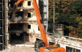 Предлагаем в аренду полноповоротные экскаваторы. Их основной особенностью является возможность кругового поворота кабины и рабочего инструмента. Аренда полноповоротного экскаватора в Москве и МО